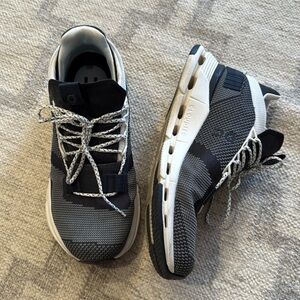 On Running cloudnova women’s size 9.5 men’s size 8